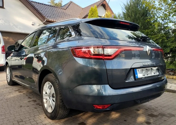 Renault Megane cena 32926 przebieg: 147000, rok produkcji 2018 z Gąbin małe 211